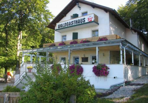 Waldgasthaus Hochburg-Ach ภายนอก รูปภาพ